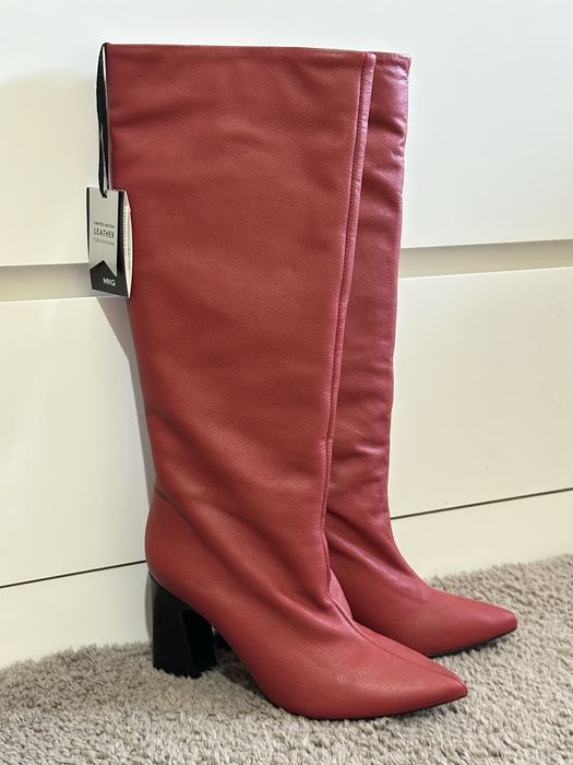 Червоні чоботи 36 нові, зручні