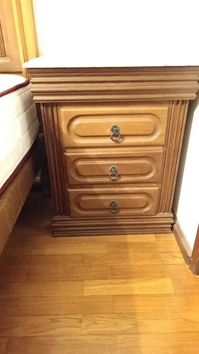 Conjunto de quarto completo ou peças separadas - Madeira maciça