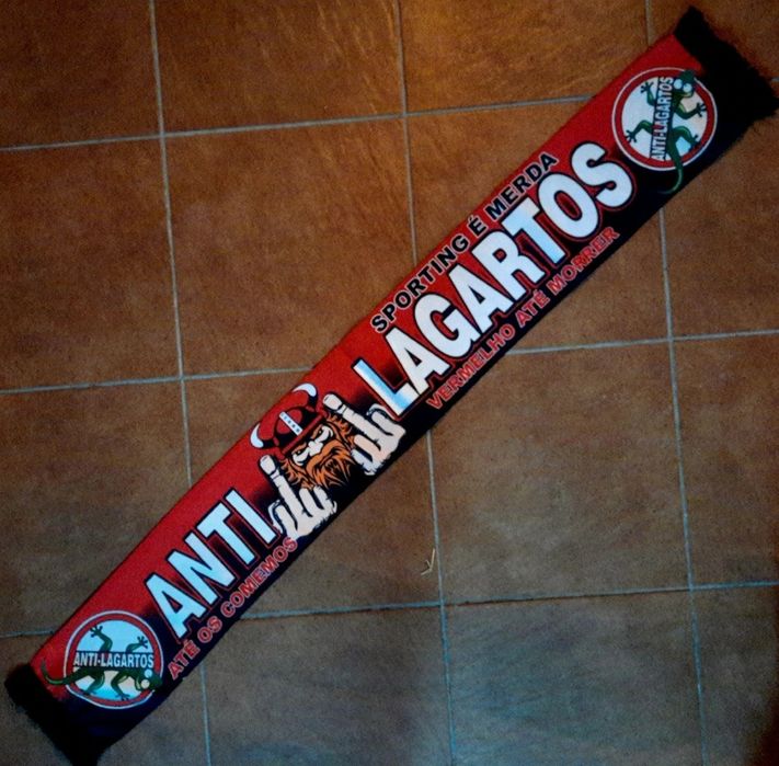 Cachecol anti. lagartos