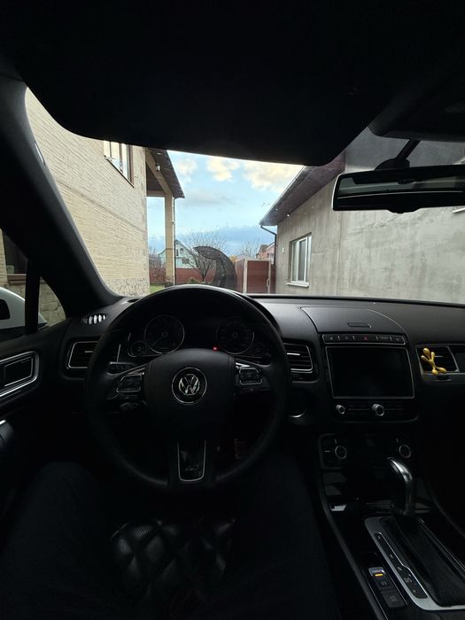 VW Touareg 2013 R-Line