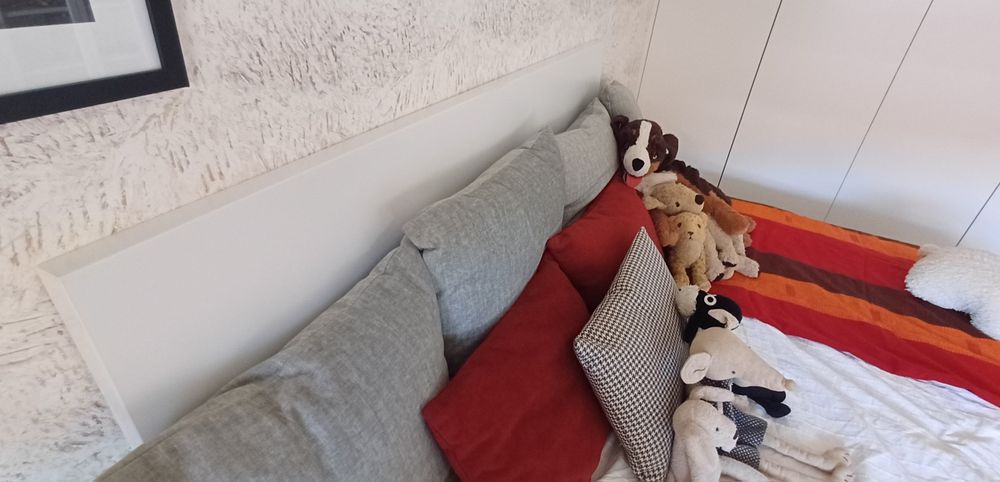 Cama malm ikea com arrumação, estrado e colchão