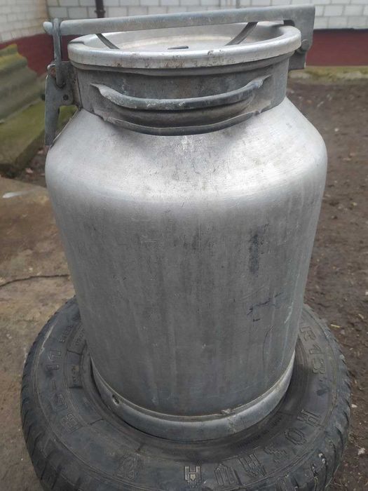 Продаются Бидоны 40 л.