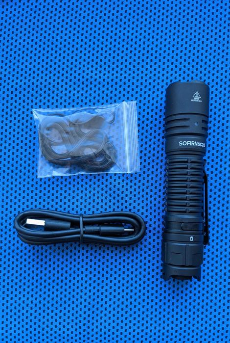 Ліхтарик тактичний Sofirn SC28 діод XHP50B 5700-6000k акб 21700