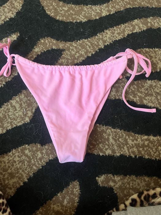 Różowe majtki od bikini M