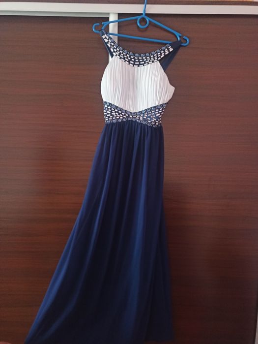 Śliczna suknia maxi