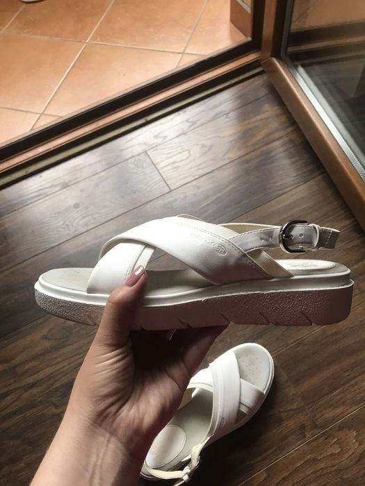 Босоніжки сандалії Geox