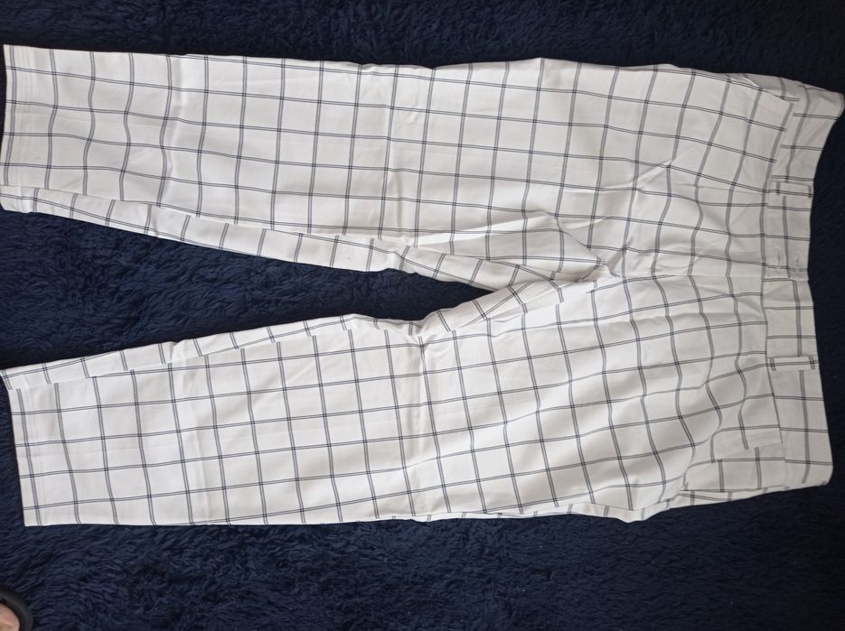 Spodnie damskie w kratkę typu kabaretki rozmiar 48