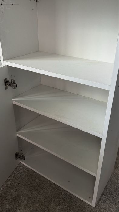 Szafki kuchenne wiszące białe (blum)