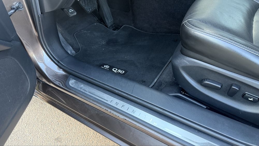 Infiniti Q50 2.0 t