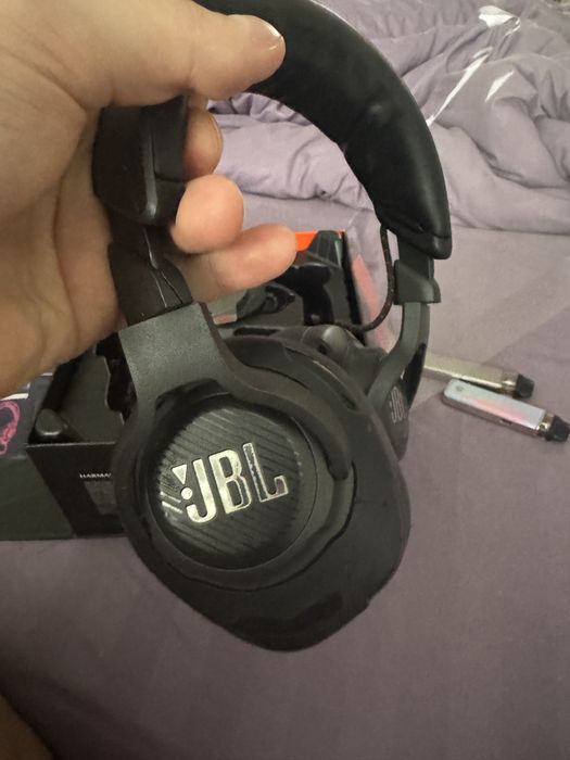 Jbl quantum one навушники