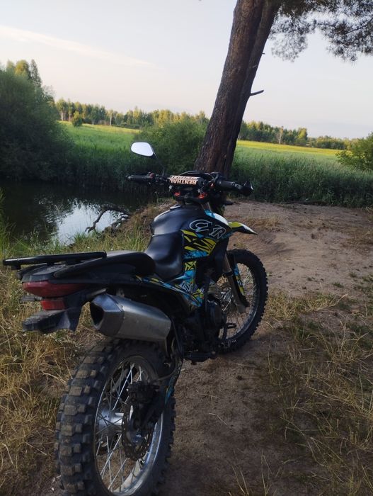 Продам мотоцикл shineray 250 6c