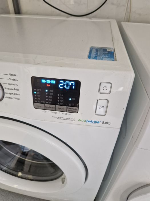 Máquina de Lavar Roupa Samsung EcoBubble 8kg
