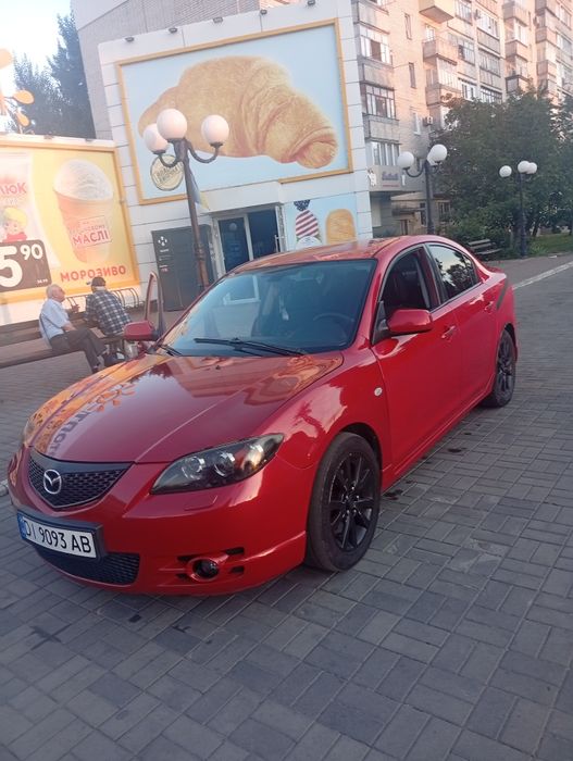 Mazda 3 машина огонь