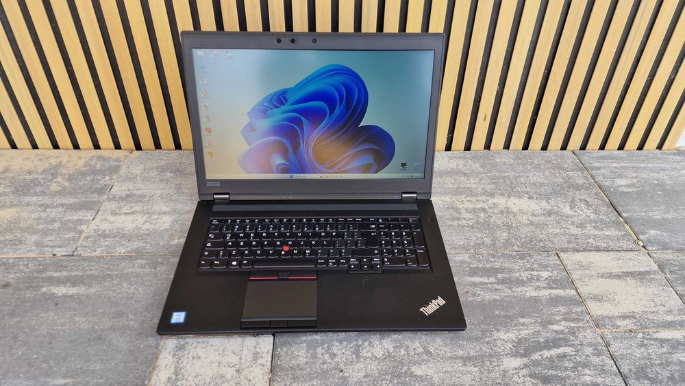 Lenovo ThinkPad P72 17,3" FHD IPS i7-8750H 24GB Ram 512GB SSD nVidia 4GB Windows 11