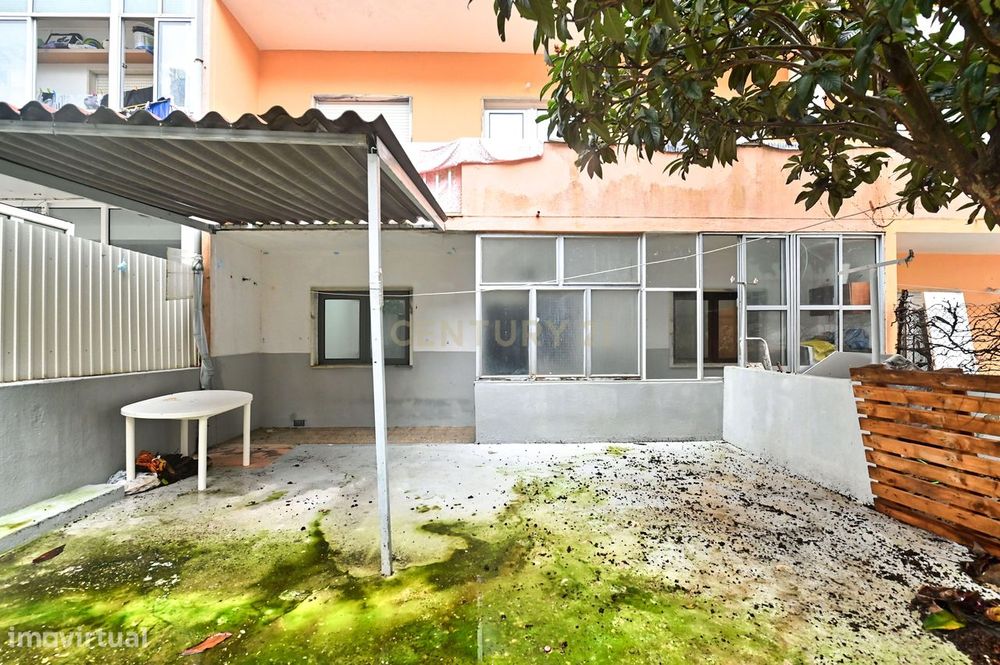 T1 com logradouro, Amora (Seixal) - Oportunidade