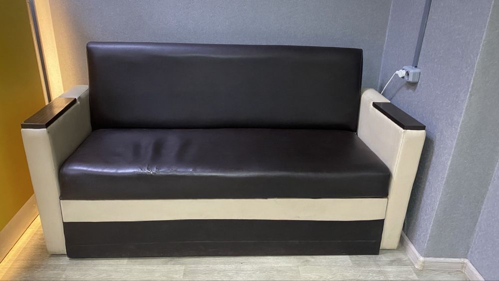 Продається диван