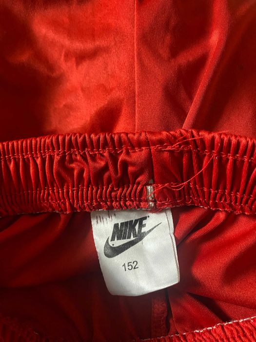 Krótkie spodenki LIVERPOOL F.C. - Nike - 152 cm - UNIKAT