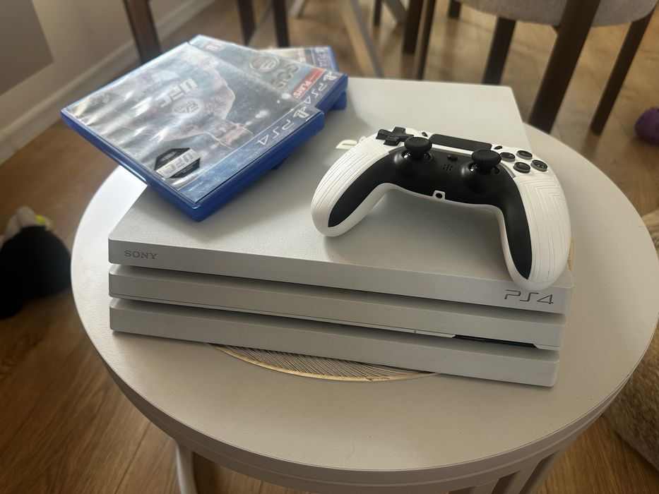 Ps4 Pro 1TB Glacier White