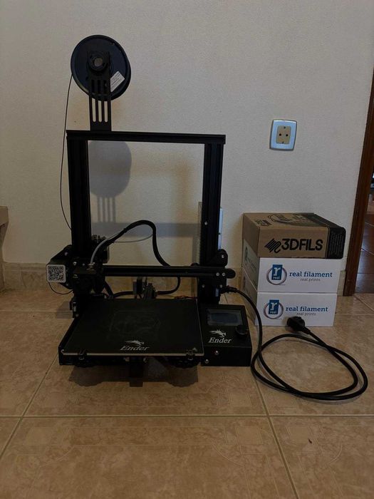 Impressora 3D Ender 3 Pro + Filamentos