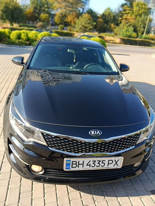 Авто KIA K5 2016 газ