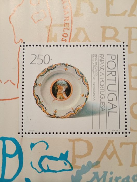Bloco + 6 selos Faiança Portuguesa sec XVIII - 1991 - FDC Novos	(MNH)