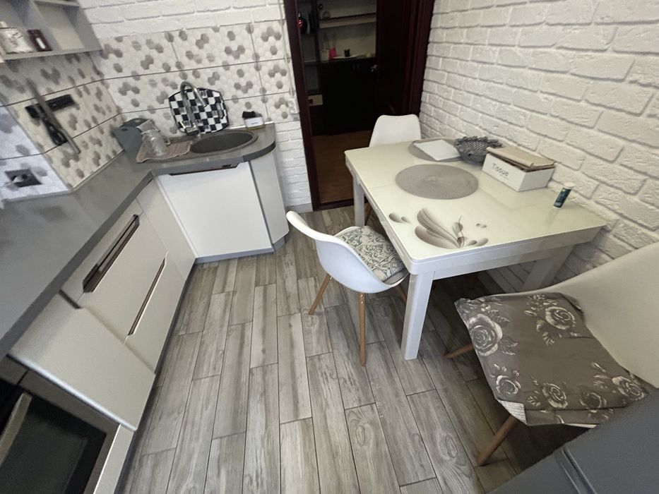 Оренда 2 кімн квартири, вул Генерала Безручка