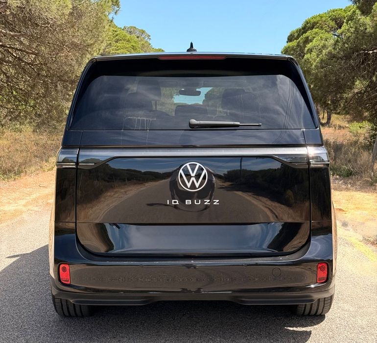 VW ID.Buzz Pro