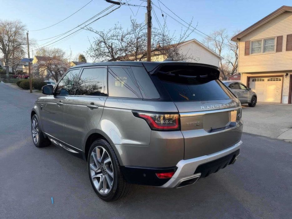 Land Rover Range Rover Sport HSE      2019