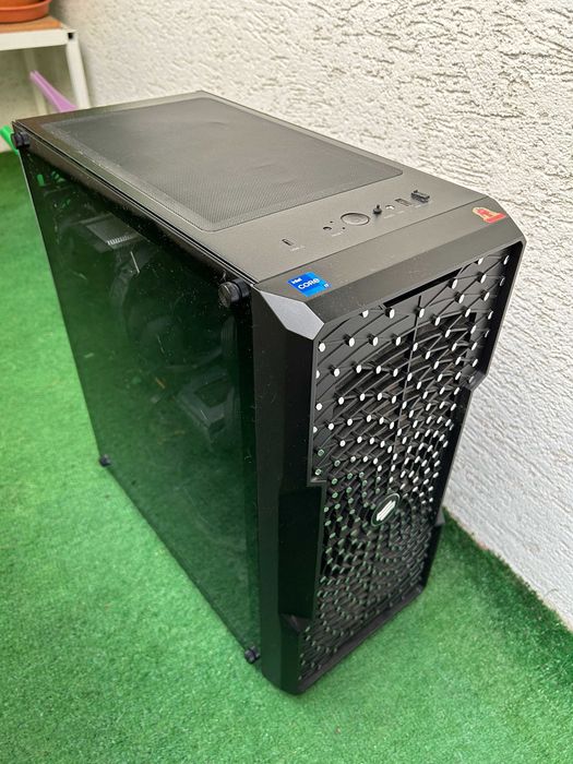 komputer stacjonarny Aorus Z790, rtx 3060 ti, 32 GB RAM DDR5, intel i7 13700K, 2 dyski SSD po 1TB, zasilacz 700W