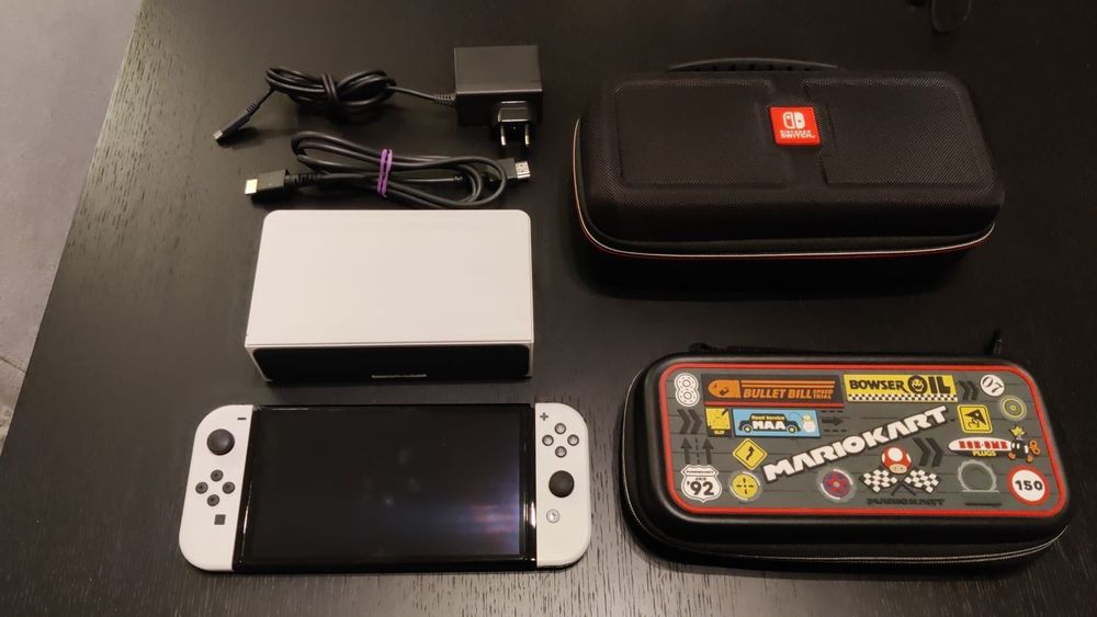 Nintendo Switch OLED + Game64737910655491122