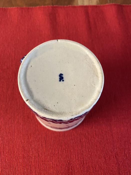 Stara porcelana_ kultowy_ sygnowany kubek