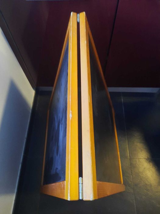 Letreiro cavalete de ardósia para publicidade de rua