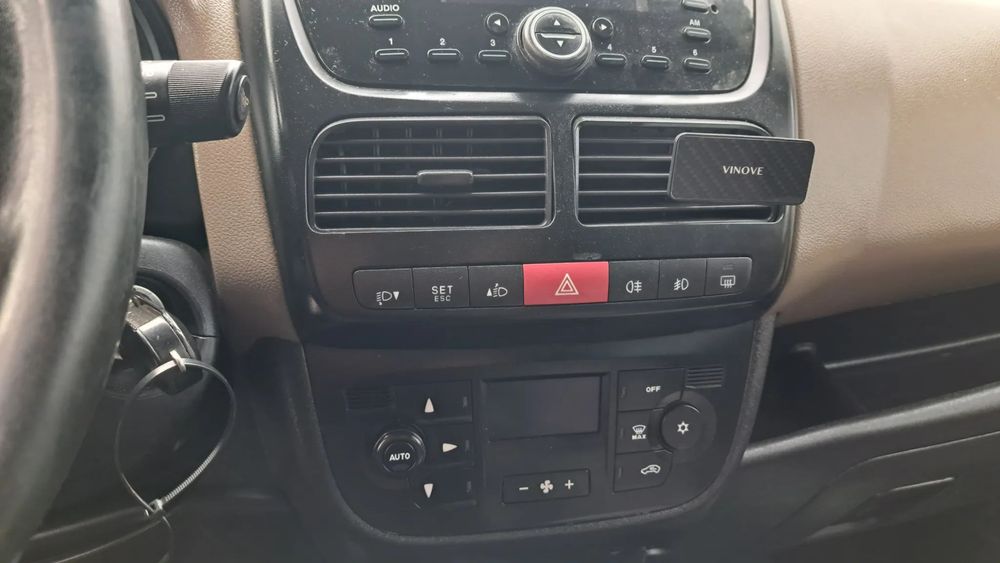 Opel Combo Fiat Doblo Combo siedmioosobowy klima