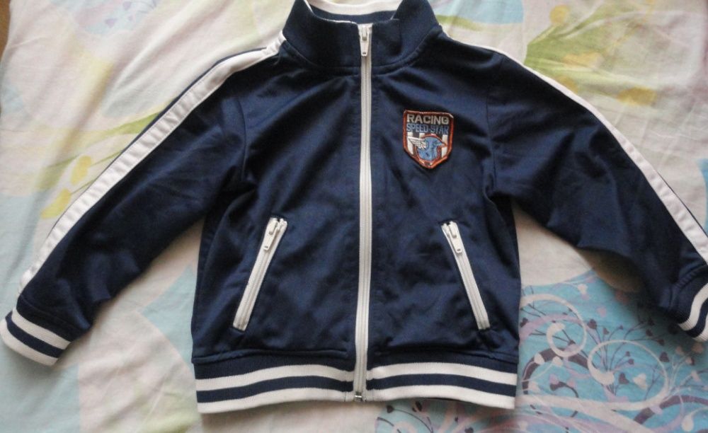 50Фирменная спортивная кофта на мальчика 1-2 года