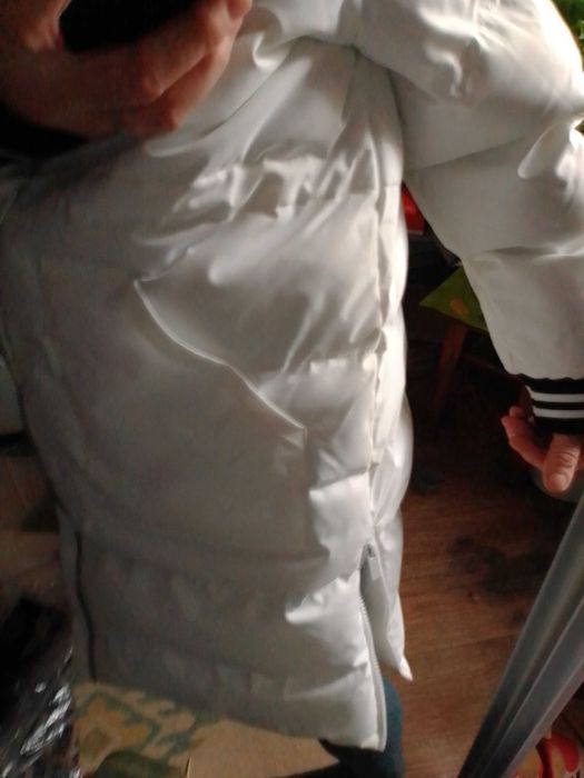 Продам новую куртку .Женскую