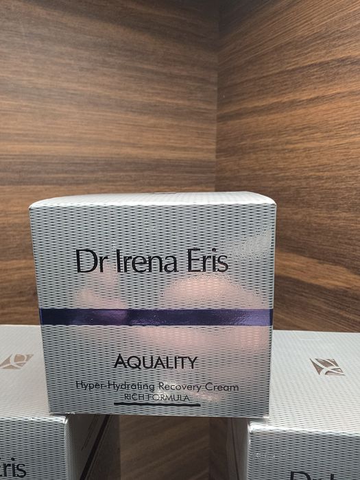 Krem nawilżający pod oczy Dr Irena Eris Invitive Age Correcting Moistu