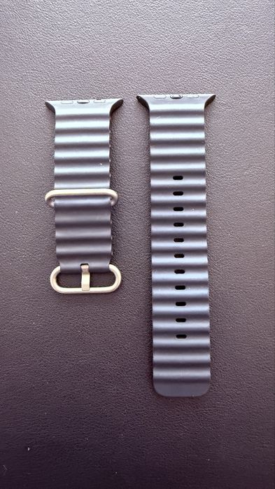 Apple Watch Ultra 1 49 mm Titânio + 3 braceletes e carregador