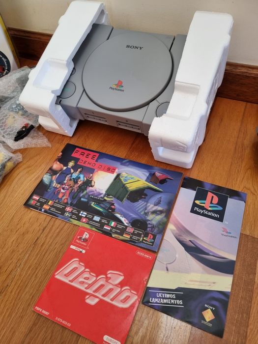 PlayStation 1 SCPH-1002. PS1 First Launch Model!!!64172199419522122
