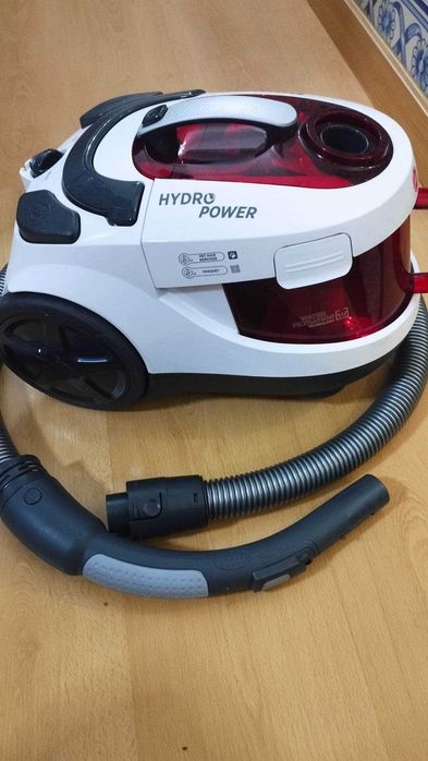 Aspirador Hoover sem garantia.