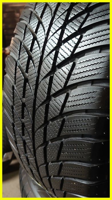 Зимние шины Bridgestone Blizzak LM001 RUNFLAT 225/55 r17 комплект