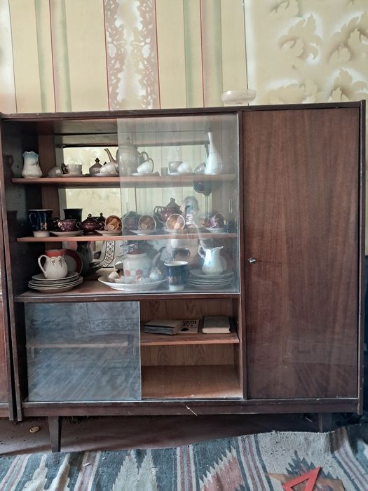 Сервант советский 2 шт