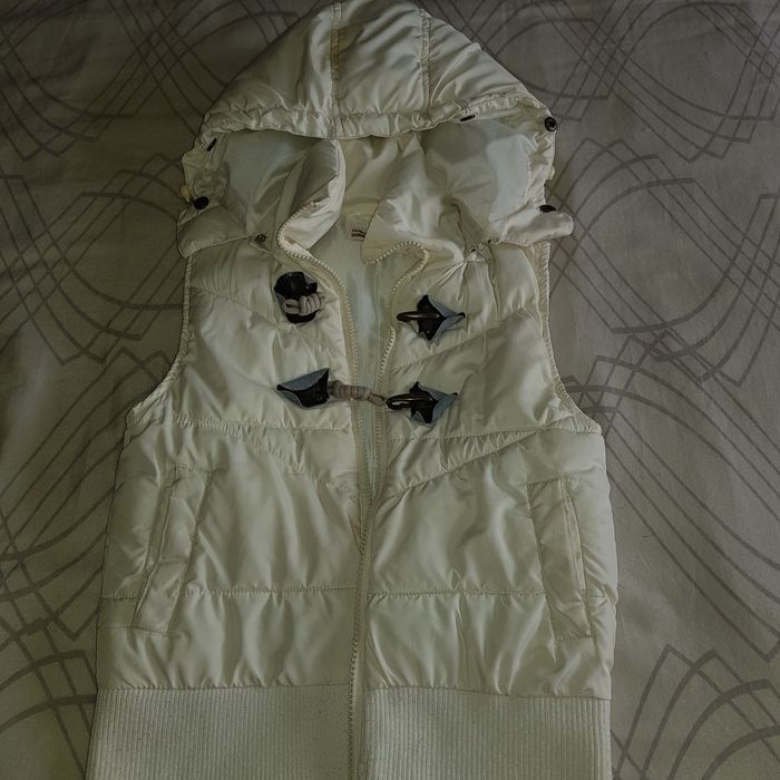 Colete branco 9 anos  da CODE