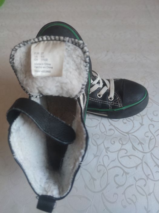 Осінні ботінки для дитини