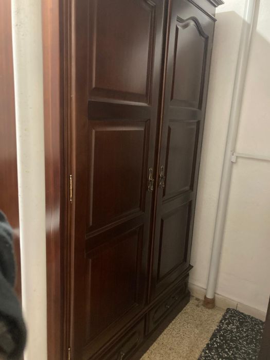 Móvel / Armário em madeira / Estante