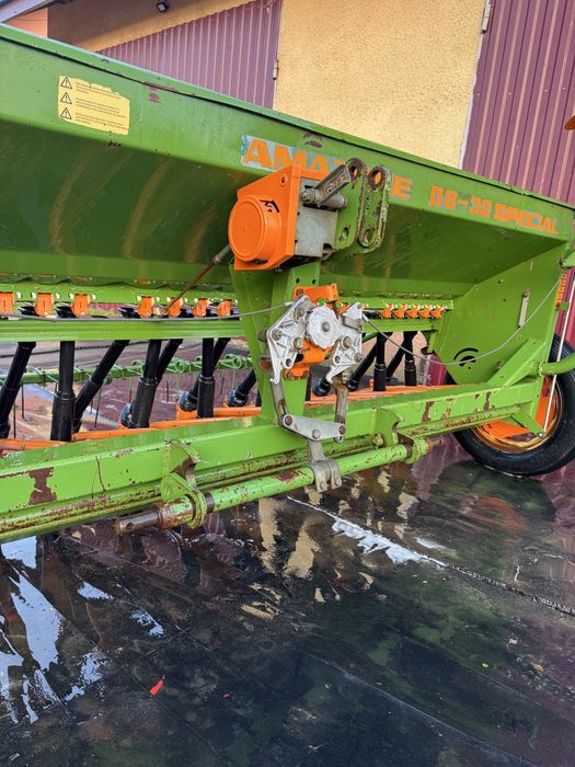 AMAZONE D8-30 special 3м Амазоне