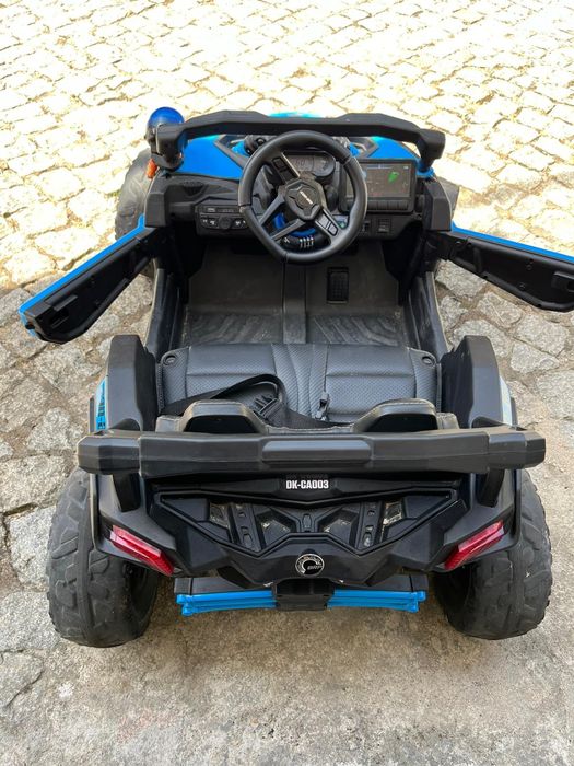 Carro infantil elétrico