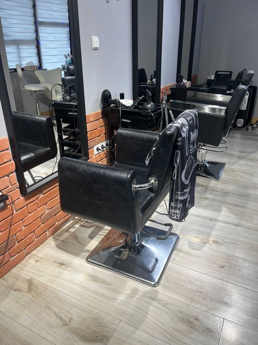 Fotele Fryzjerskie, Salon fryzjerski, sprzedam tanio