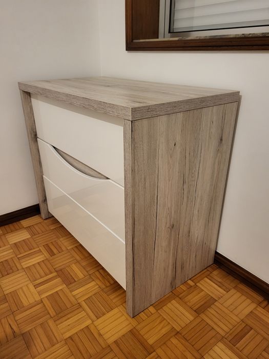 Quarto em tons neutros