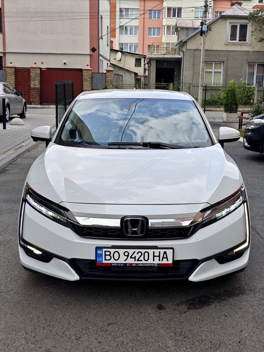 Honda Clarity Hybrid 2020