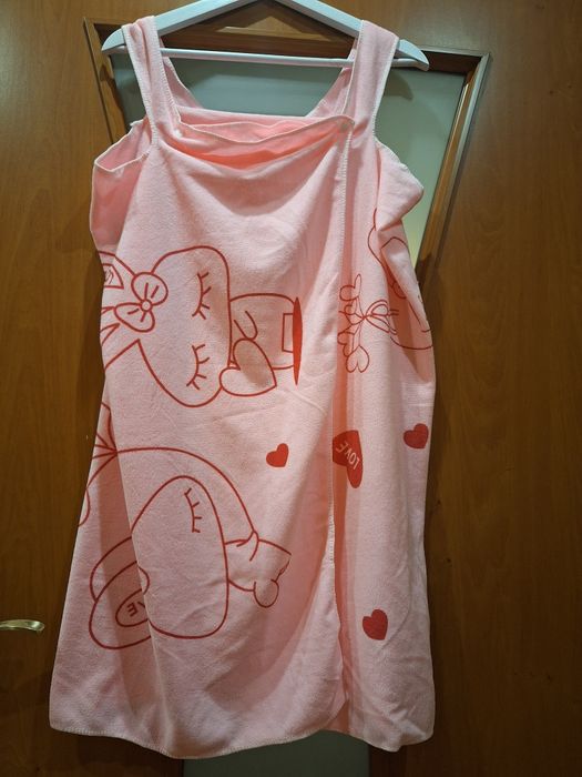 Różowy szlafroczek kąpielowy